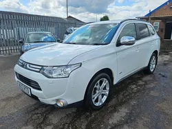 White Used 2013 Mitsubishi Outlander SUV | £3,995 (Fair price)