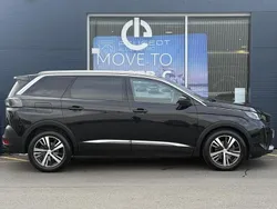 Black Used 2022 Peugeot 5008 Allure Premium MPV | £21,995 (A bit pricey)