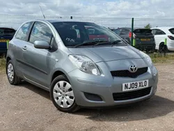 Silver Used 2009 Toyota Yaris Hatchback | £1,990 (Fair price)