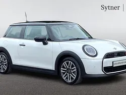 White Used 2024 Mini Cooper S Hatch Hatchback | £24,000 (Fair price)