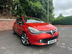 Red Used 2014 Renault Clio IV Dynamique Hatchback | £2,000 (Fair price)