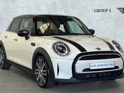 White Used 2022 Mini Cooper Exclusive Hatchback | £18,990 (A bit pricey)