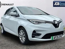 White Used 2021 Renault Rapid Iconic Hatchback | £9,995 (Fair price)