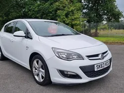 White Used 2013 Vauxhall Astra SRi Hatchback | £2,895 (Fair price)
