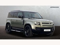 Green Used 2024 Land Rover Defender HSE Dynamic SUV | £69,095 (Fair price)