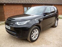 Black Used 2019 Land Rover Discovery 5 SE SUV | £16,995 (Good price)