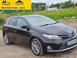 Used 2014 Toyota Auris Hybrid | £10,780 (Fair price)