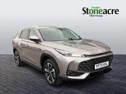 Silver New 2025 MG HS SE SUV | £23,490 (Good price)