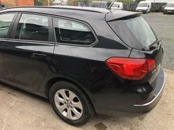 Black Used 2015 Vauxhall Astra Design Edition Estate | £5,250
