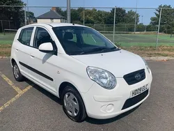 White Used 2009 Kia Picanto 2 Hatchback | £2,495 (Fair price)