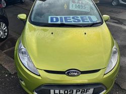 Green Used 2009 Ford Fiesta Zetec Hatchback | £1,495 (A bit pricey)
