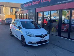 White Used 2016 Renault Grand Scénic IV Bose Edition MPV | £6,200 (Good price)