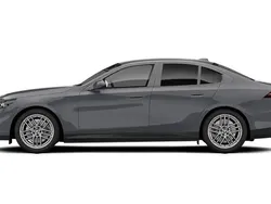 New 2025 BMW 550e M Sport Sedan | £80,438 (Fair price)