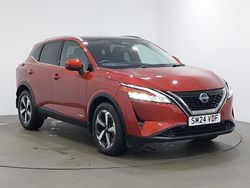 Red Used 2024 Nissan Qashqai N-Connecta SUV | £24,498 (Fair price)