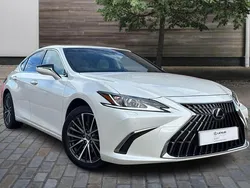 New 2025 Lexus ES300H Sedan | £44,195
