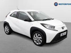 White Used 2023 Toyota Aygo PURE Hatchback | £14,049 (Fair price)