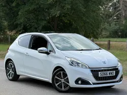 White Used 2016 Peugeot 208 Allure Hatchback | £4,777 (Fair price)