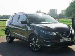 Black Used 2017 Nissan Qashqai N-Connecta SUV | £7,900 (Fair price)