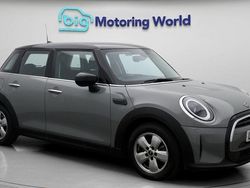 Used 2022 Mini Cooper Classic Hatchback | £14,400 (Fair price)