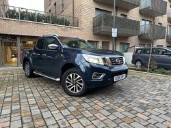 Blue Used 2016 Nissan Navara Tekna Pickup | £9,295 (Super price)
