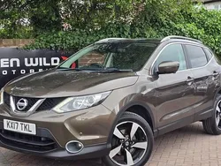 Bronze Used 2017 Nissan Qashqai N-Connecta SUV | £8,490 (Fair price)