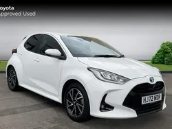 White Used 2022 Toyota Yaris Hybrid Design Hatchback | £16,446 (Good price)