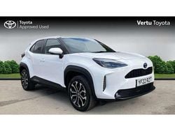 White Used 2022 Toyota Yaris Cross Design SUV | £19,721 (Fair price)