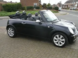 Black Used 2005 Mini ONE Hatchback | £1,895 (Fair price)