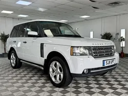 White Used 2011 Land Rover Range Rover Vogue SUV | £11,991 (Fair price)