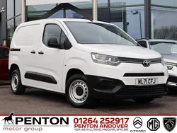 White Used 2021 Toyota Proace Active Van | £7,790 (Super price)
