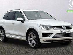 White Used 2016 VW Touareg R-line Plus SUV | £19,799 (Fair price)