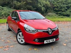 Red Used 2016 Renault Clio IV Dynamique Hatchback | £6,995 (Fair price)