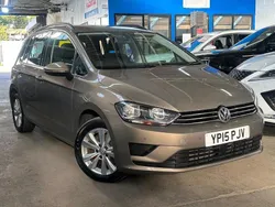 Gold Used 2015 VW Golf Sportsvan SE MPV | £7,795 (Fair price)