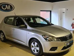 Silver Used 2010 Kia Ceed 4 Hatchback | £2,495 (Good price)