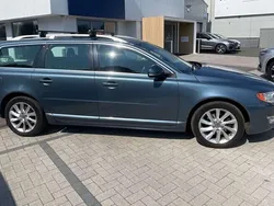 Blue Used 2014 Volvo V70 SE Lux Estate | £10,595 (Fair price)