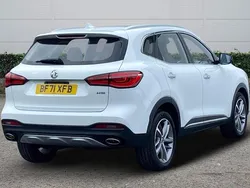 White Used 2021 MG HS Exclusive SUV | £16,251 (Fair price)