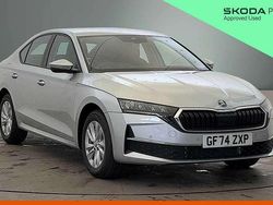 Brilliant silver metallic Used 2024 Skoda Octavia SE Technology Hatchback | £20,450 (Good price)