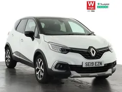 White/black Used 2019 Renault Captur GT-Line SUV | £9,499 (Fair price)