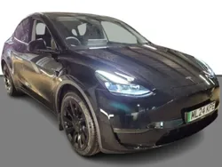 Black Used 2024 Tesla Model Y Long Range SUV | £27,083 (Good price)