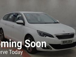 White Used 2015 Peugeot 308 Allure Hatchback | £6,399 (Fair price)