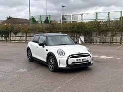 White Used 2023 Mini Cooper Exclusive Hatchback | £23,045 (Fair price)