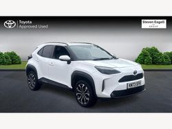White Used 2023 Toyota Yaris Hybrid Design Hatchback | £21,453 (Expensive)