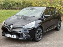 Black Used 2017 Renault Clio IV Signature Hatchback | £7,800 (Fair price)
