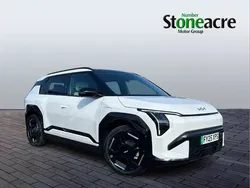 White New 2025 Kia EV3 GT-Line S SUV | £41,495 (Fair price)