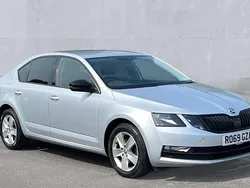 Brilliant silver Used 2019 Skoda Octavia SE Hatchback | £10,490 (Fair price)