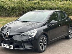 Black Used 2022 Renault Clio V Iconic Hatchback | £11,100 (Good price)