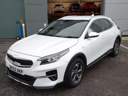 White Used 2022 Kia XCeed SUV | £12,750 (Good price)
