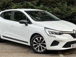 Solid glacier white Used 2022 Renault Clio V Evolution Hatchback | £12,505 (Good price)