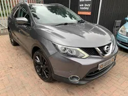 Grey Used 2014 Nissan Qashqai Tekna SUV | £7,995 (A bit pricey)