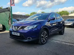 Blue Used 2015 Nissan Qashqai Tekna SUV | £5,850 (Expensive)
